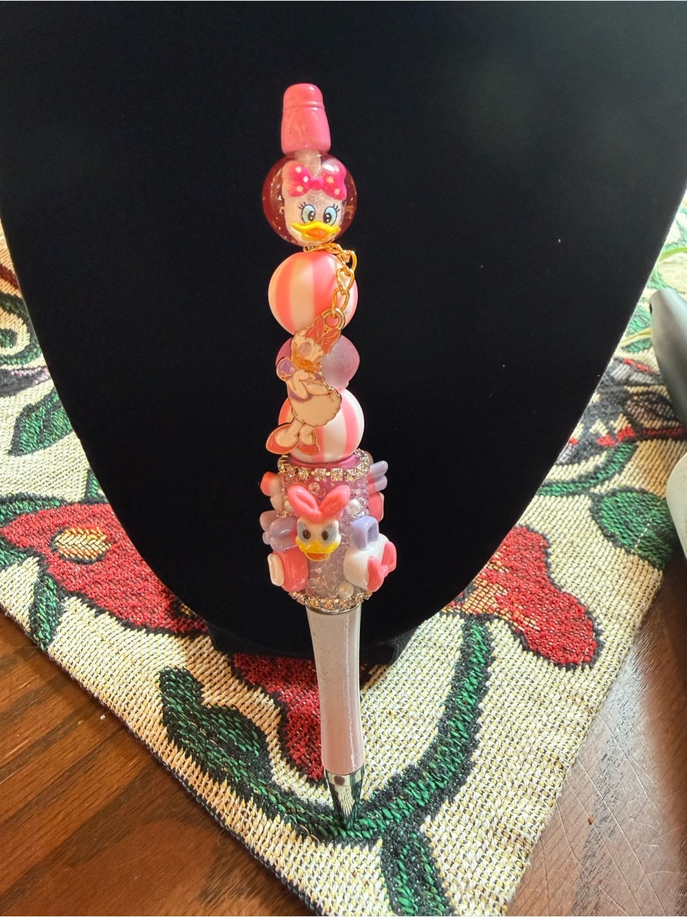 Daisy Duck Pink Character Beaded Pen